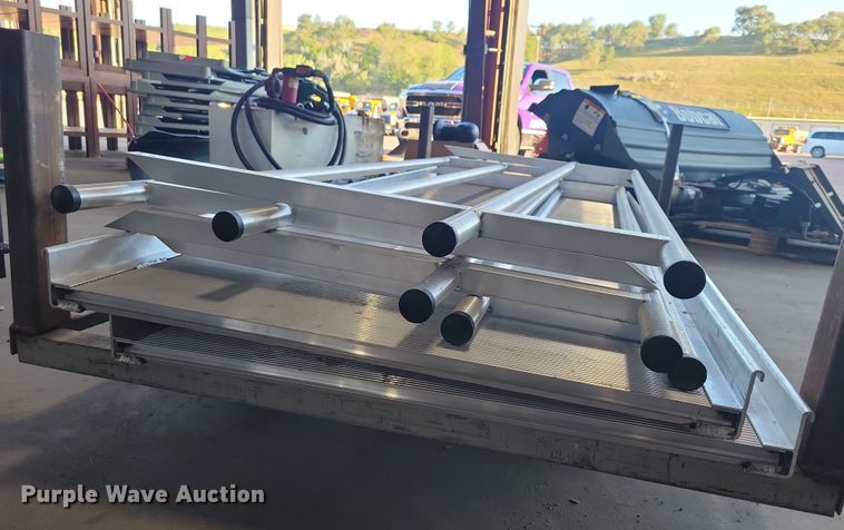 image for item DX7321 EZ-Access bridging ramp