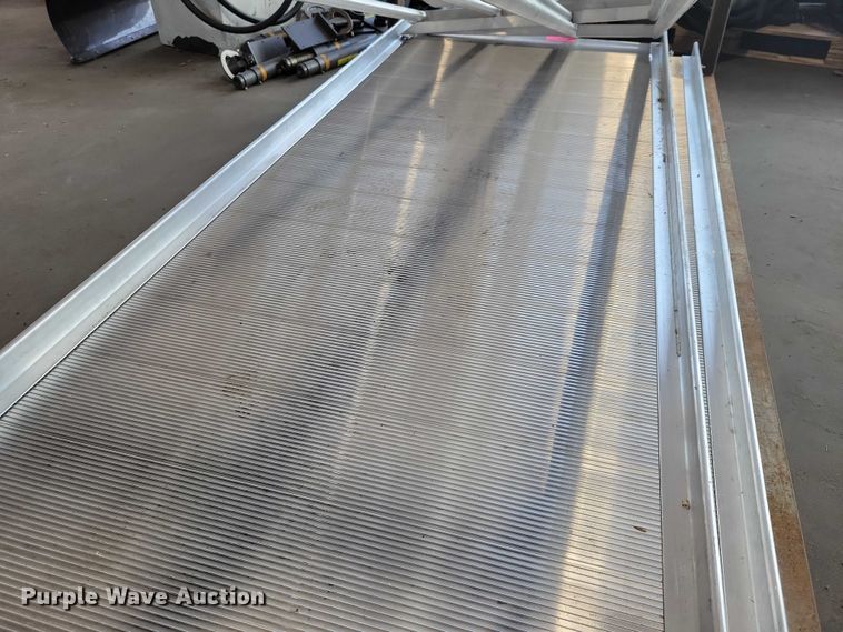 image for item DX7321 EZ-Access bridging ramp