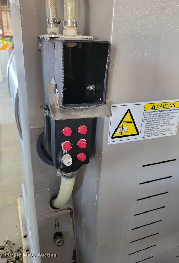 image for item DX7325 Milnor washer and dryer