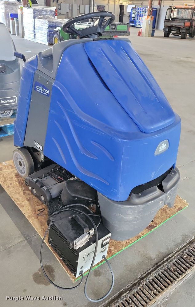 image for item DX7331 Chariot iVac 34 ATV vacuum 