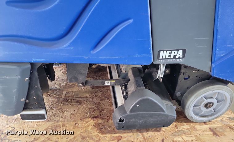 image for item DX7331 Chariot iVac 34 ATV vacuum 