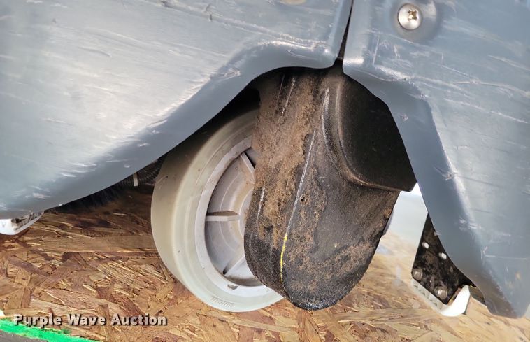 image for item DX7331 Chariot iVac 34 ATV vacuum 