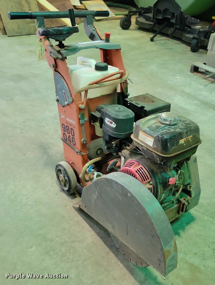 image for item DX7348 2017 Husqvarna  FS400LV concrete saw