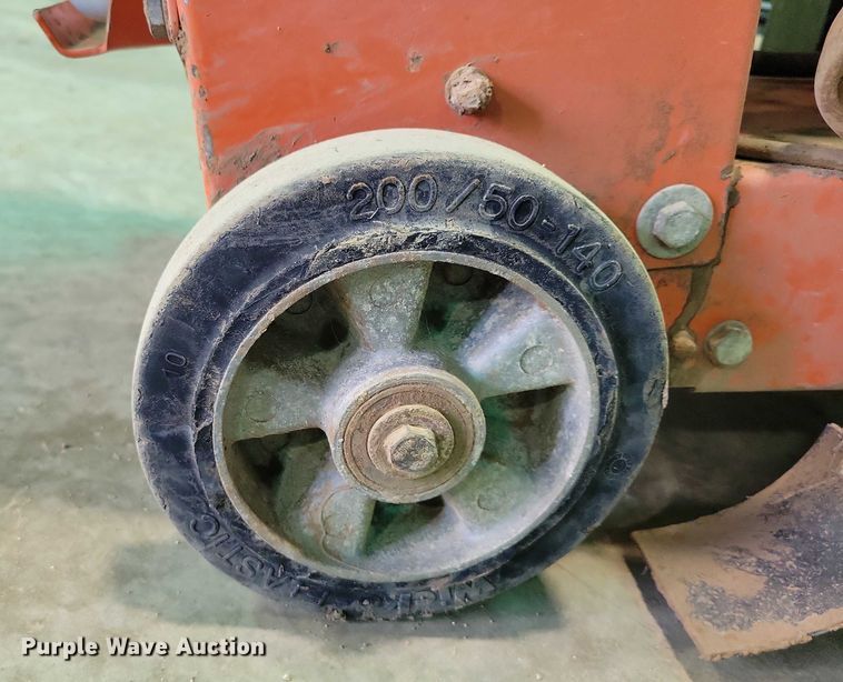 image for item DX7348 2017 Husqvarna  FS400LV concrete saw