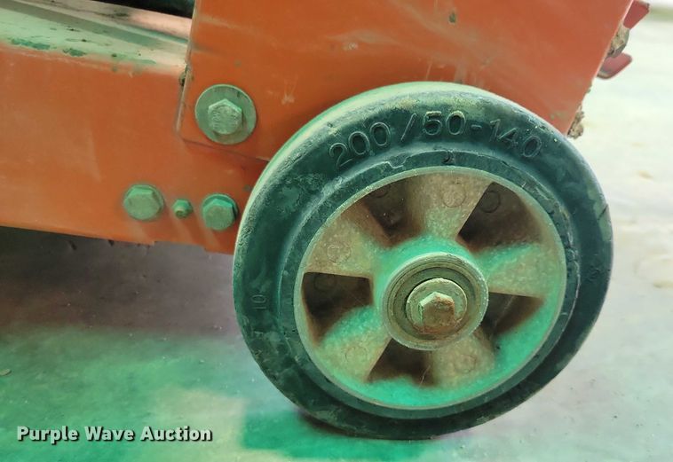 image for item DX7348 2017 Husqvarna  FS400LV concrete saw