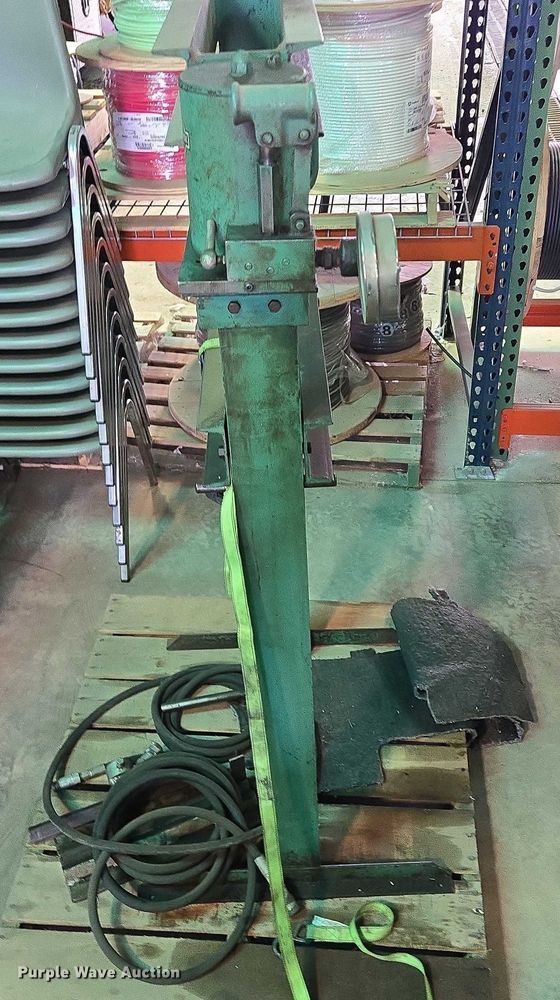 image for item DX7349 Century Fox FP-1012 10 ton hydraulic press