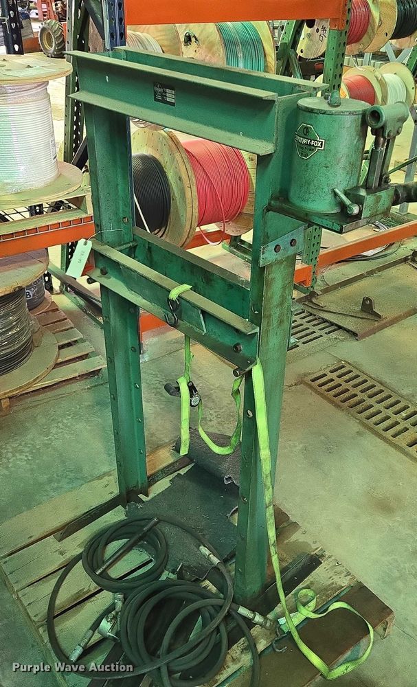 image for item DX7349 Century Fox FP-1012 10 ton hydraulic press
