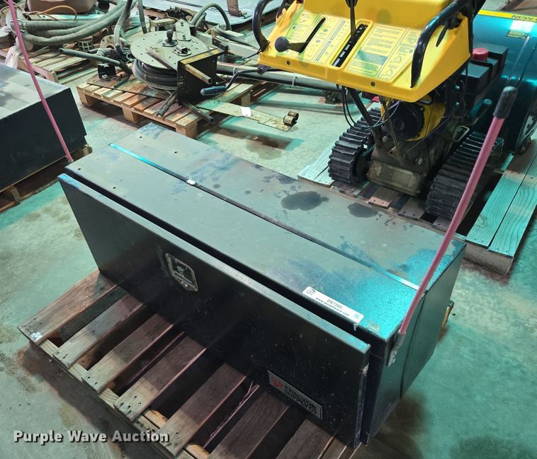 image for item DX7350 (2) toolboxes