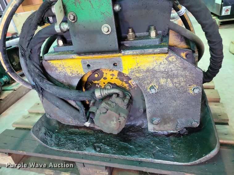 image for item DX7354 Excavator plate compactor