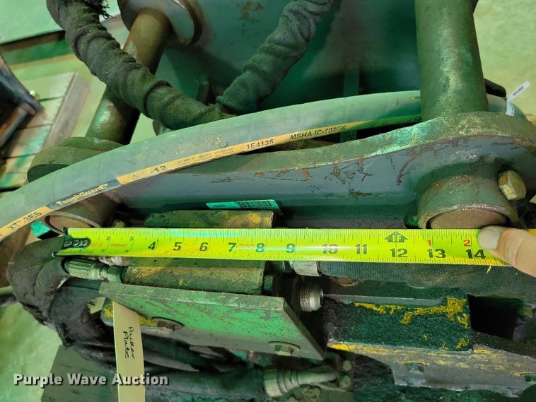 image for item DX7354 Excavator plate compactor