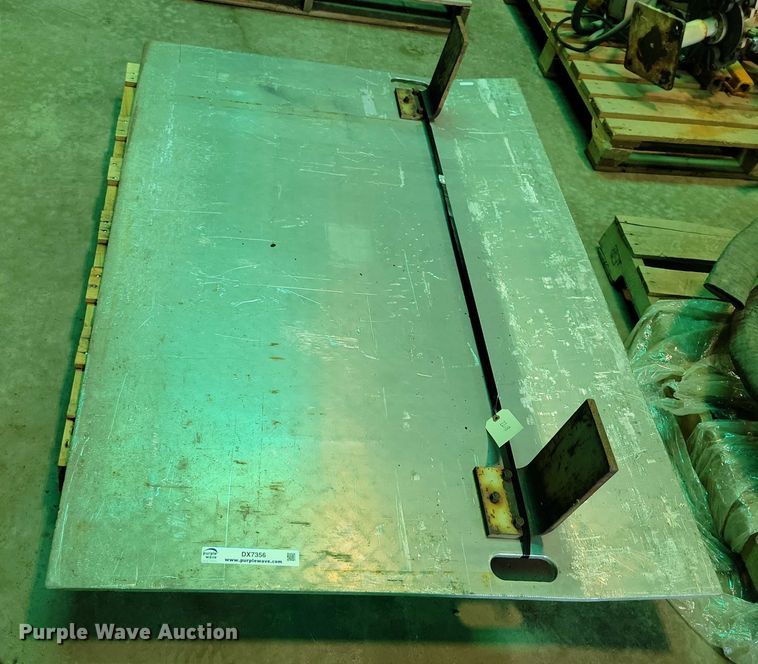 image for item DX7356 Truck ramp