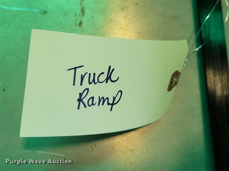 image for item DX7356 Truck ramp