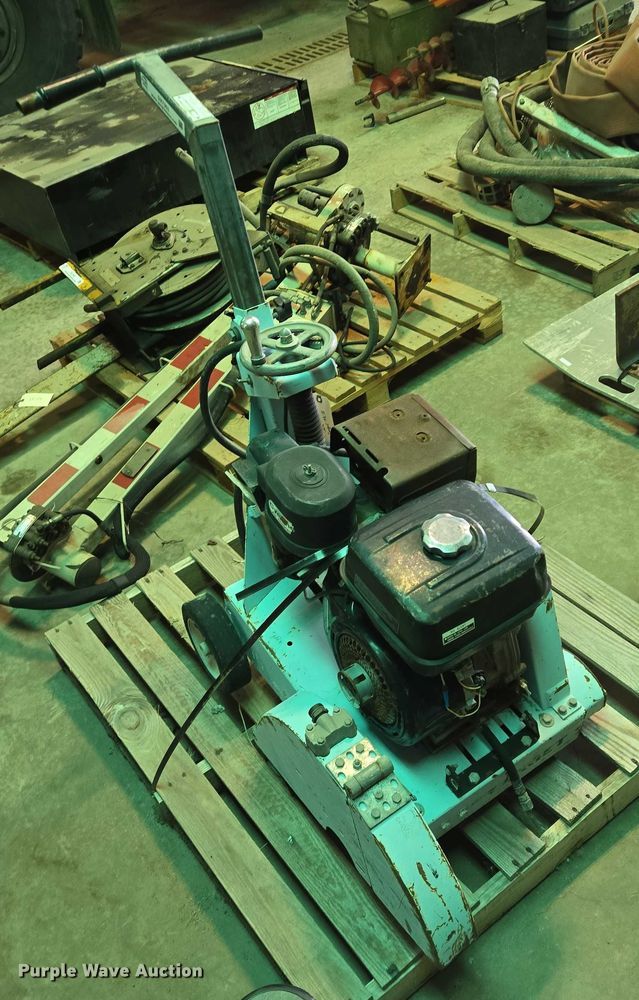 image for item DX7363 Target MC18 concrete saw