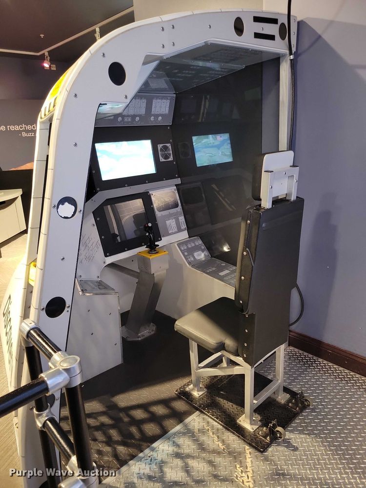 image for item DX7378 Boeing Space shuttle flight simulator 