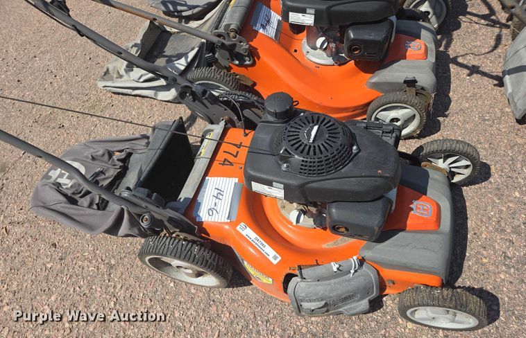 image for item DX7393 (11) push mowers