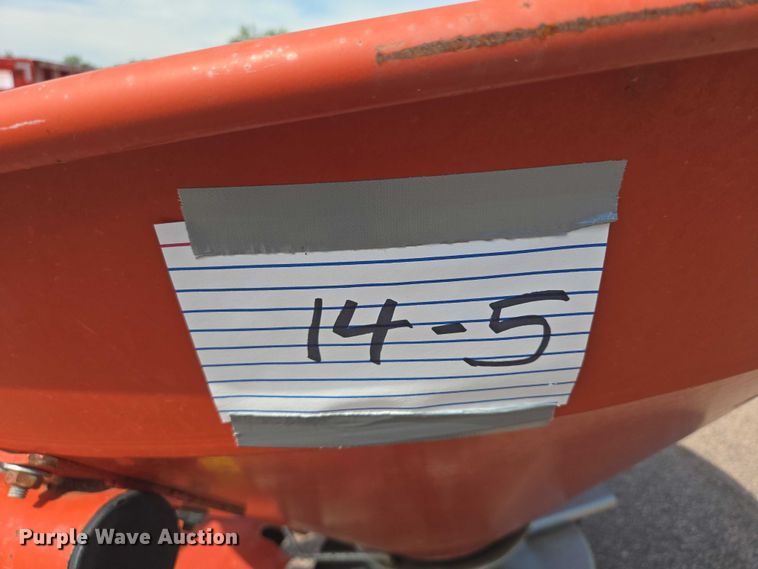 image for item DX7394 Gearmore PTB560 spreader