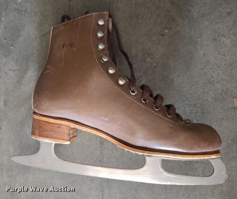 image for item DX7396 Approximately 112 pairs of ice skates