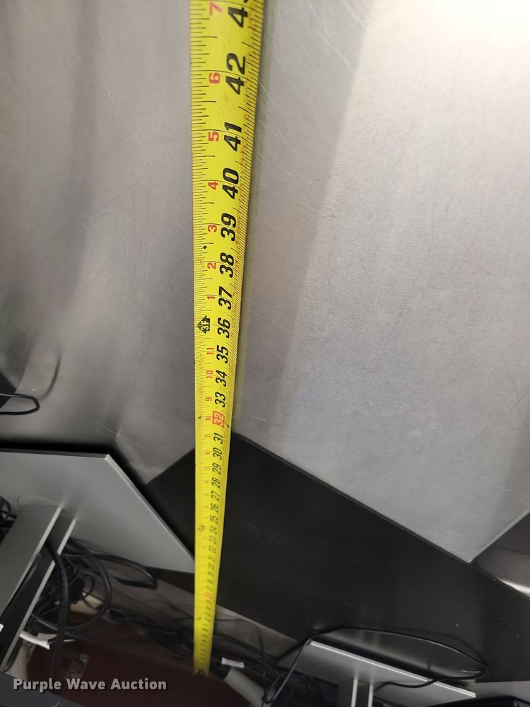 image for item DX7398 Wall mounted table