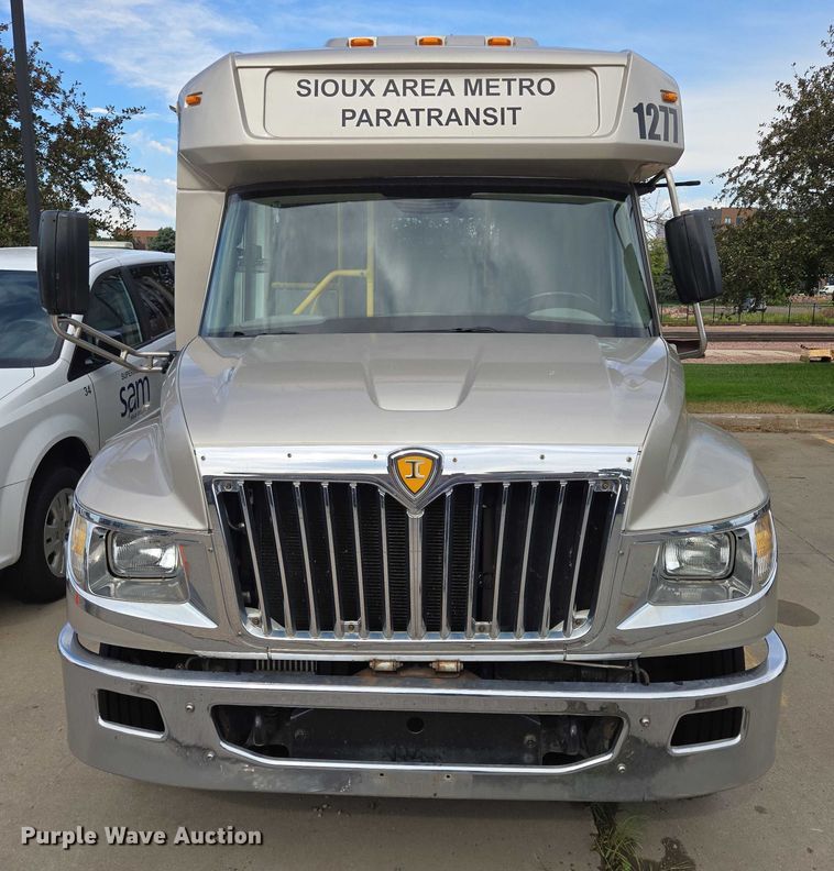 image for item DX7404 2013 IC shuttle bus