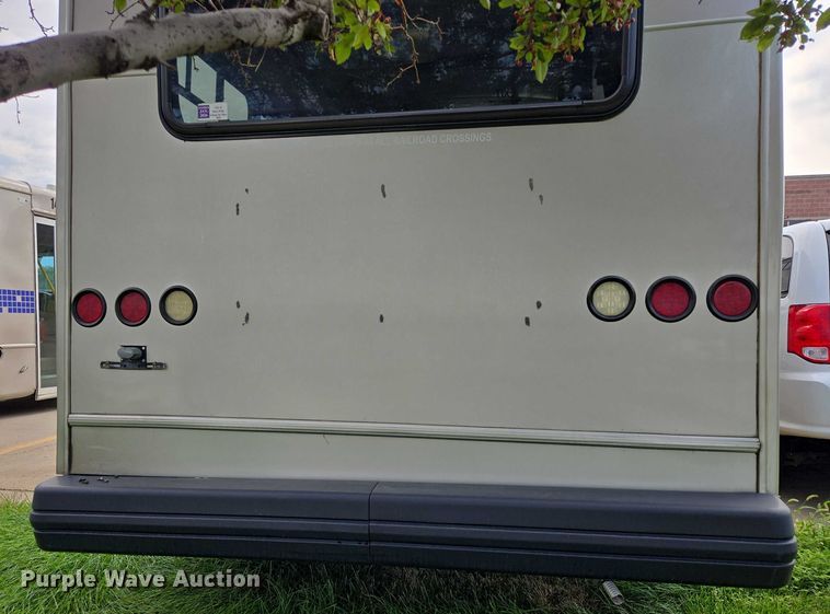 image for item DX7404 2013 IC shuttle bus