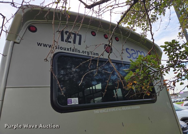 image for item DX7404 2013 IC shuttle bus