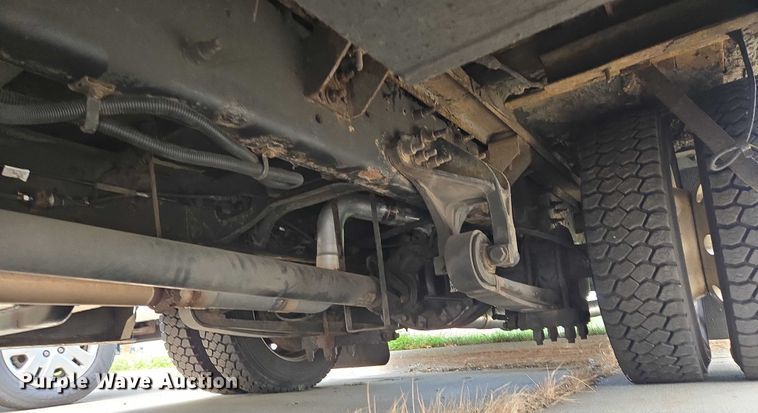 image for item DX7404 2013 IC shuttle bus