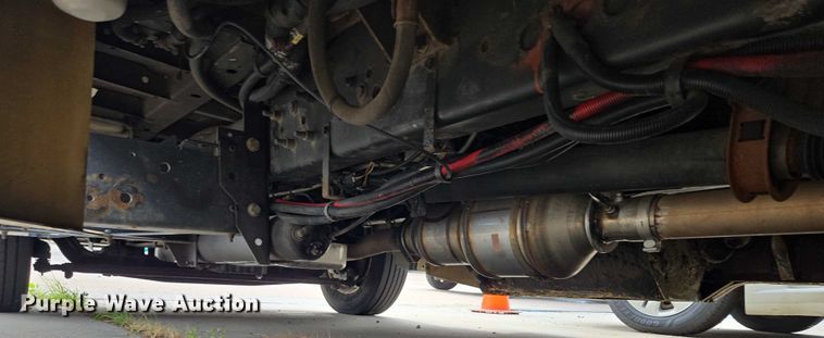 image for item DX7404 2013 IC shuttle bus