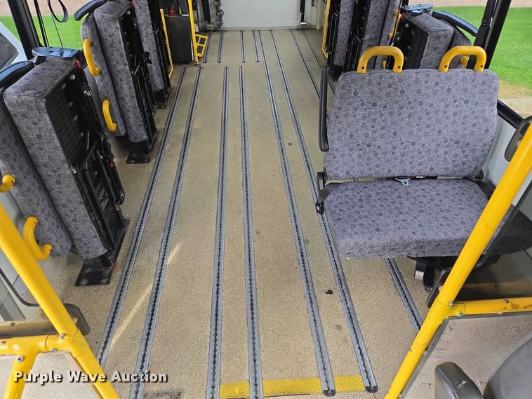 image for item DX7404 2013 IC shuttle bus