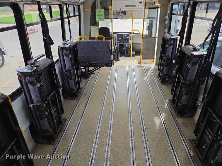 image for item DX7404 2013 IC shuttle bus