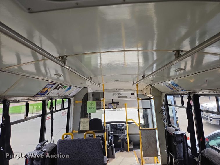 image for item DX7404 2013 IC shuttle bus