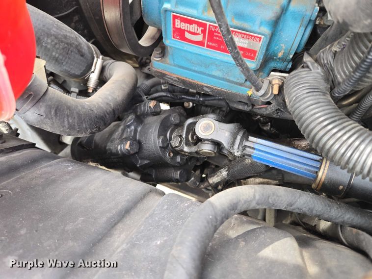 image for item DX7404 2013 IC shuttle bus