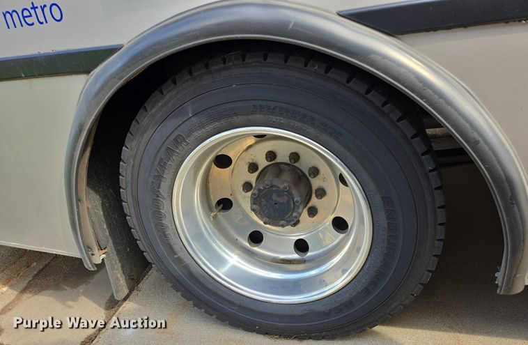 image for item DX7404 2013 IC shuttle bus