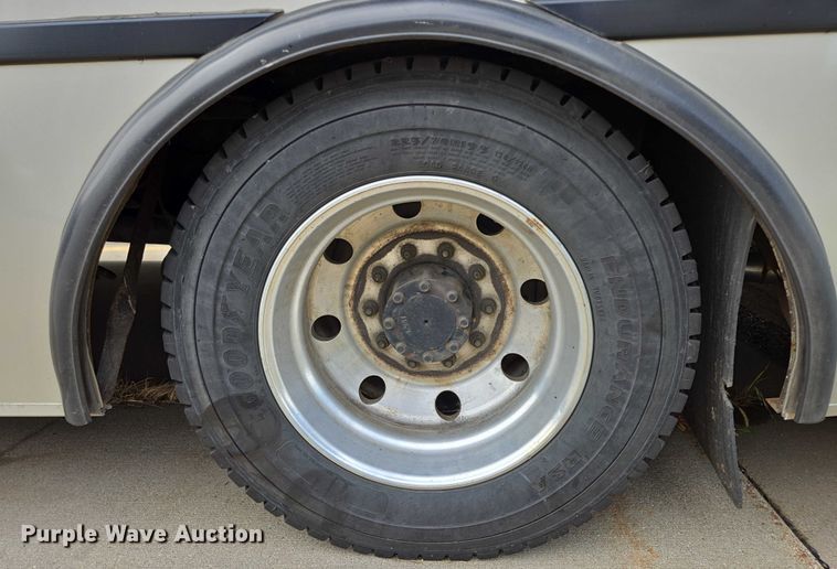 image for item DX7404 2013 IC shuttle bus