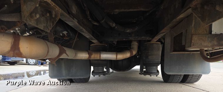 image for item DX7405 2013 IC shuttle bus