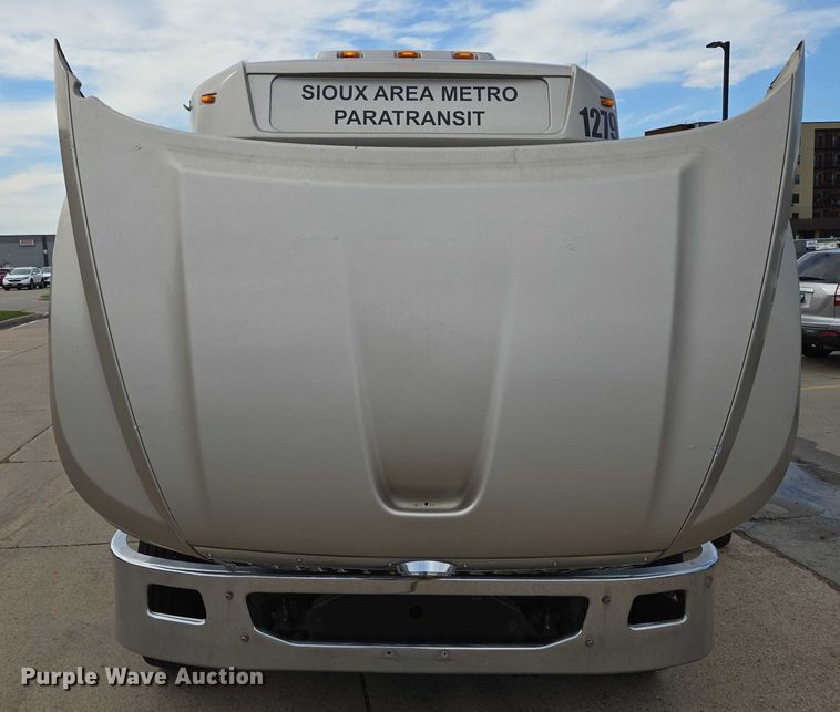 image for item DX7405 2013 IC shuttle bus