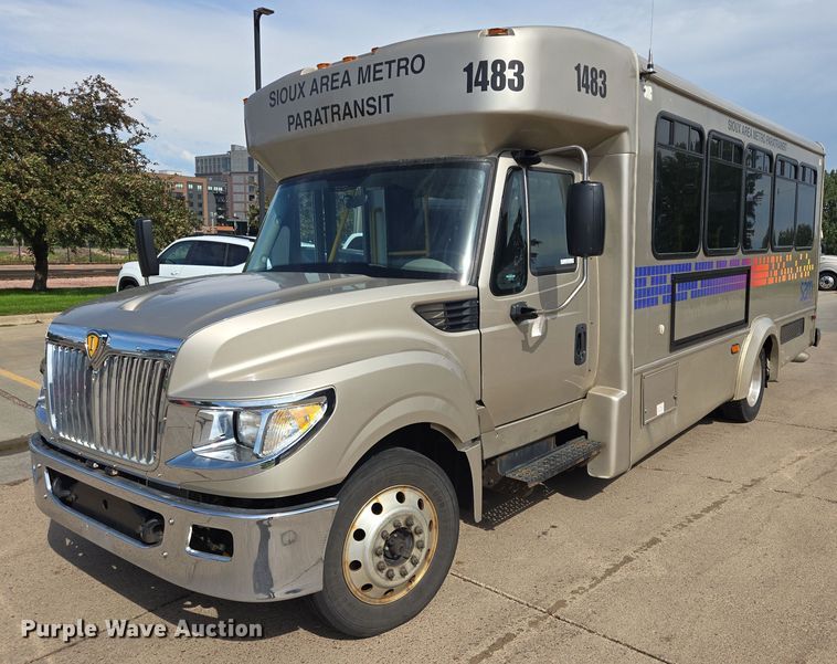 image for item DX7406 2015 IC shuttle bus