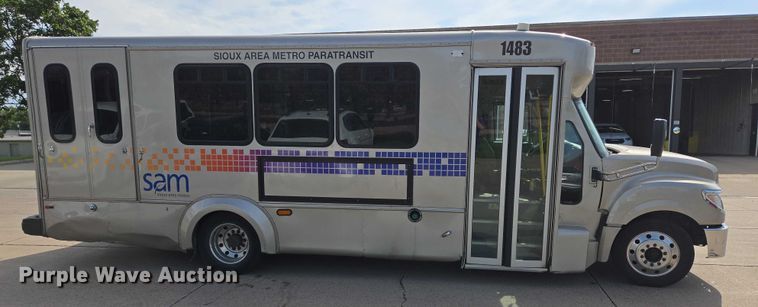 image for item DX7406 2015 IC shuttle bus