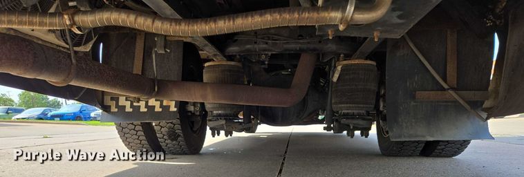 image for item DX7406 2015 IC shuttle bus