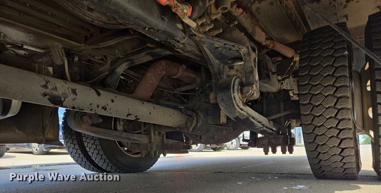 image for item DX7406 2015 IC shuttle bus