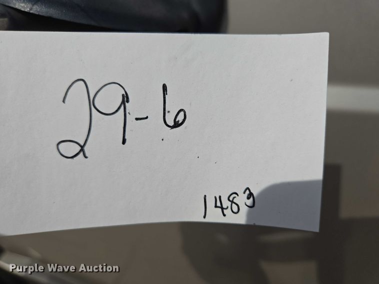 image for item DX7406 2015 IC shuttle bus