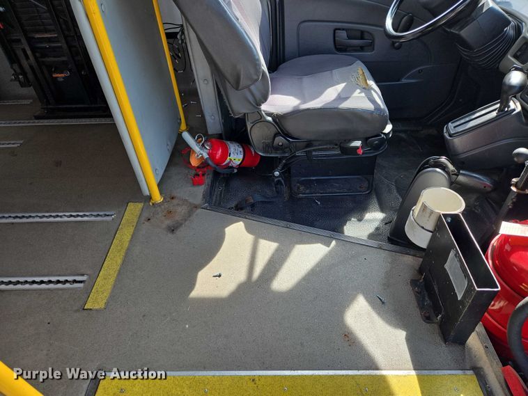 image for item DX7406 2015 IC shuttle bus