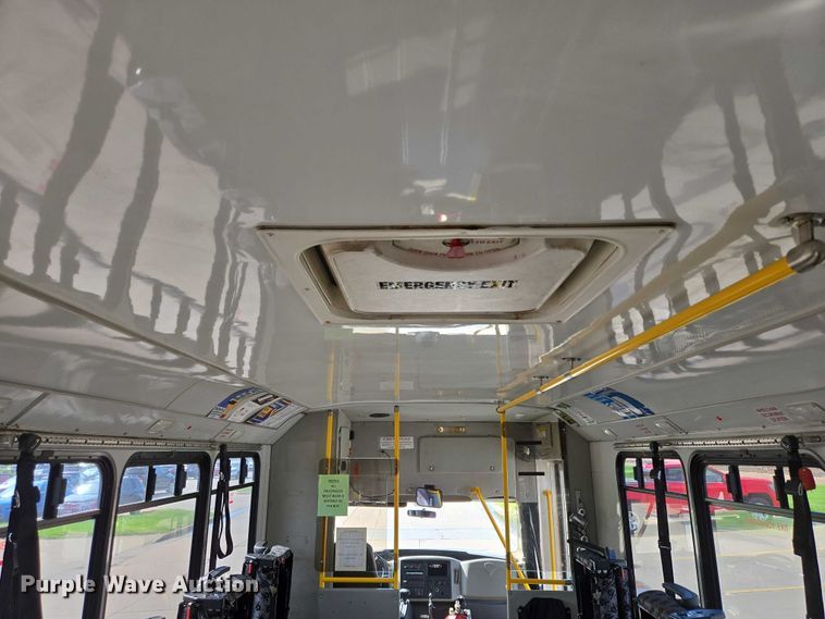 image for item DX7406 2015 IC shuttle bus