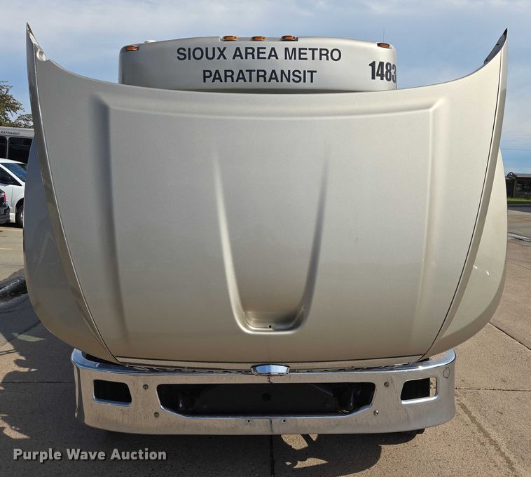 image for item DX7406 2015 IC shuttle bus