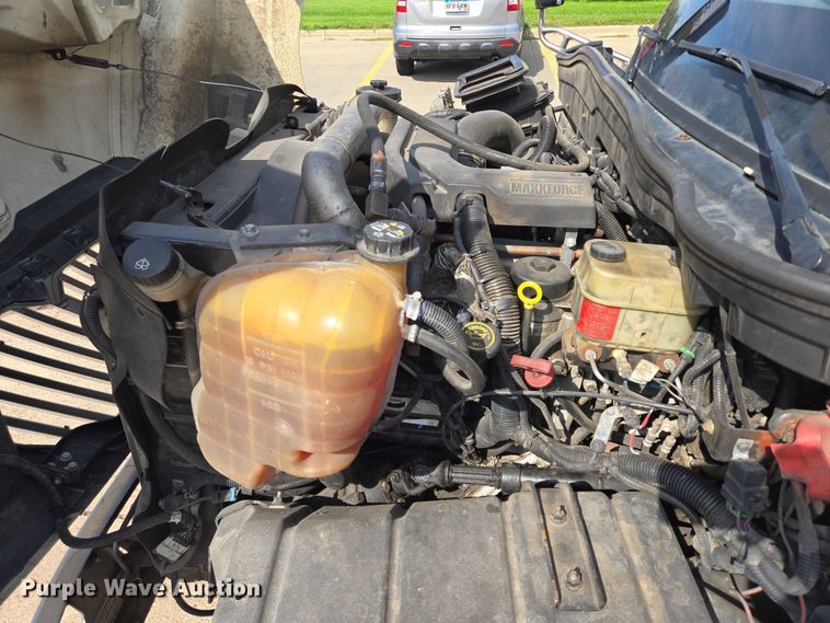 image for item DX7406 2015 IC shuttle bus