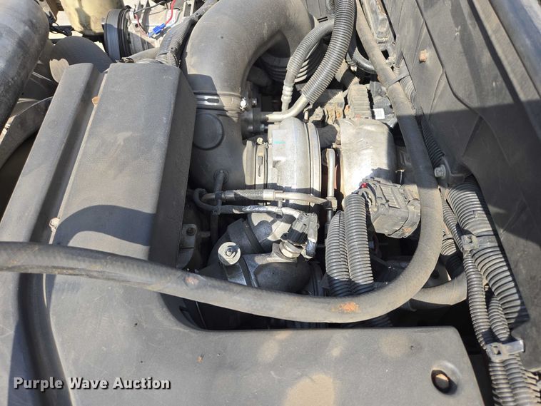 image for item DX7406 2015 IC shuttle bus