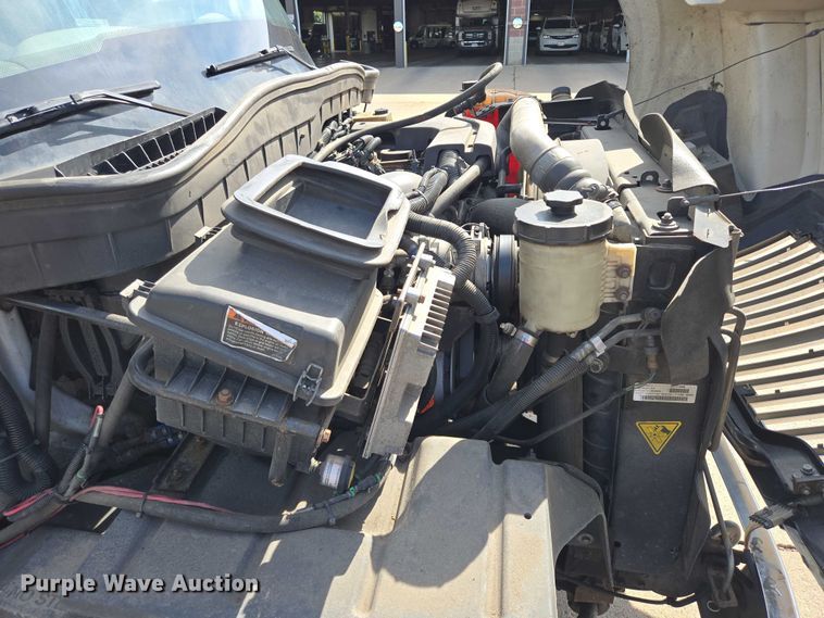 image for item DX7406 2015 IC shuttle bus