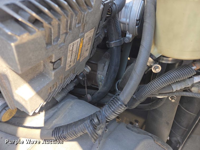 image for item DX7407 2015 IC shuttle bus