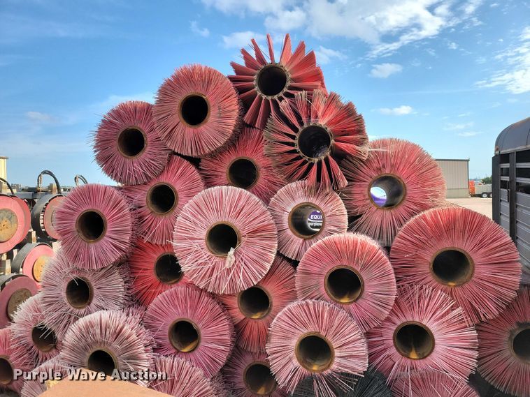 image for item DX7408 Approximately 27 broom heads