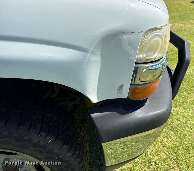 image for item DY0845 2005 Chevrolet Tahoe SUV