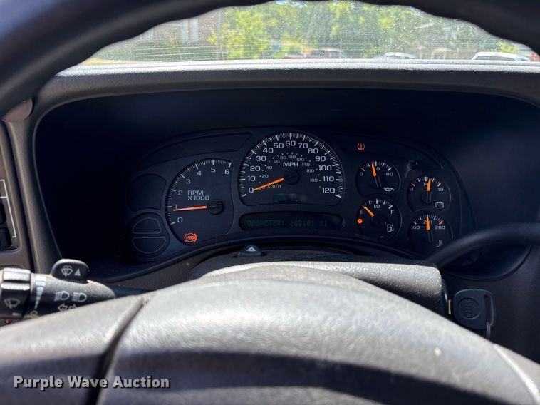 image for item DY0845 2005 Chevrolet Tahoe SUV